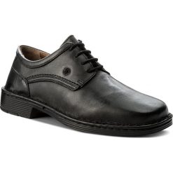 Półbuty JOSEF SEIBEL - Talcott 38200 23 600 Schwarz. Czarne półbuty męskie Josef Seibel, na co dzień, bez wzorów, ze skóry, klasyczne, bez zapięcia. W wyprzedaży za 279,00 zł.