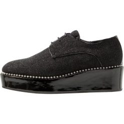 Helia Oksfordki galaxy black. Czarne jazzówki damskie marki Helia, na sznurówki. Za 509,00 zł.