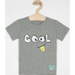 Name it - T-shirt dziecięcy 92-128 cm. Szare t-shirty chłopięce Name it, z nadrukiem, z elastanu, bez rękawów. W wyprzedaży za 34,90 zł.