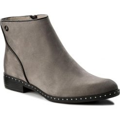 Botki CARINII - B4189 J51-E50-PSK-C63. Szare buty zimowe damskie marki Carinii, z nubiku, na obcasie. W wyprzedaży za 219,00 zł.