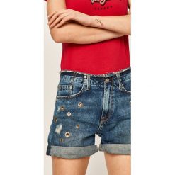 Pepe Jeans - Szorty jeansowe Mary Short Revire. Niebieskie szorty damskie Pepe Jeans, z aplikacjami, z bawełny, casualowe. Za 339,90 zł.