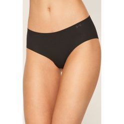 Under Armour - Figi (3 pack). Czarne majtki damskie Under Armour, s, z elastanu. W wyprzedaży za 99,90 zł.