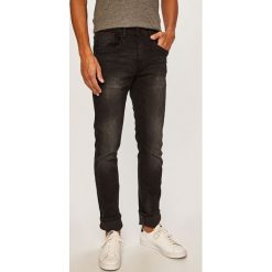 Blend - Jeansy Twister. Czarne jeansy męskie Blend, z aplikacjami. W wyprzedaży za 129,90 zł.