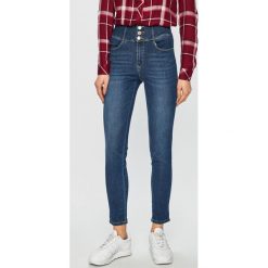 Tally Weijl - Jeansy Toky. Niebieskie jeansy damskie TALLY WEIJL, bez wzorów, z elastanu, z podwyższonym stanem. W wyprzedaży za 89,90 zł.