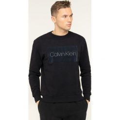 Bluza Calvin Klein Block Logo K10K105116. Szare bluzy męskie Calvin Klein, xxl, bez wzorów, z bawełny, bez kołnierzyka, bez rękawów, bez kaptura. W wyprzedaży za 359,00 zł.
