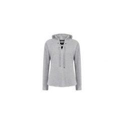 SZARA TALIOWANA BLUZA Z KAPTUREM I SREBRNYMI KÓŁKAMI. Szare bluzy damskie marki Bien fashion, z bawełny, z kapturem. Za 129,00 zł.