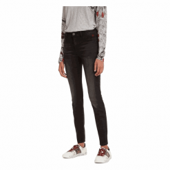 Desigual jeansy damskie Denim Basic 2nd Skin 31 czarne. Czarne jeansy damskie Desigual, z jeansu. Za 349,00 zł.