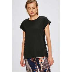 Answear - Top Stripes Vibes. Czarne bluzki damskie ANSWEAR, s, bez wzorów, z bawełny, z okrągłym kołnierzem. W wyprzedaży za 59,90 zł.