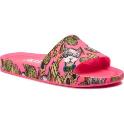 Klapki MELISSA - Beach Slide 3Db Iv Ad 32540 Pink 53453. Różowe klapki damskie Melissa, bez wzorów, z tworzywa sztucznego, bez obcasa. W wyprzedaży za 229,00 zł.