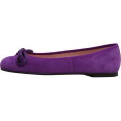 Pretty Ballerinas ANGELIS Baleriny leta mordado purple. Fioletowe baleriny damskie marki Pretty Ballerinas, bez wzorów, ze skóry, klasyczne, bez obcasa. Za 559,00 zł.
