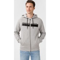 Trussardi Jeans Bluza Szary. Szare bluzy męskie Trussardi Jeans, m, z haftami, z bawełny, bez kołnierzyka, bez rękawów, bez kaptura. Za 490,95 zł.