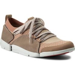 Półbuty CLARKS - Tri Amelia 261310944 Pink Combi. Różowe półbuty damskie Clarks, na co dzień, bez wzorów, z zamszu, bez obcasa, na płaskiej podeszwie, bez zapięcia. W wyprzedaży za 249,00 zł.