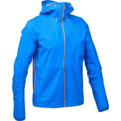 Kurtka turystyczna FH500 Helium Rain męska. Niebieskie kurtki męskie QUECHUA, s, bez wzorów, z poliesteru, bez kaptura. Za 299,99 zł.