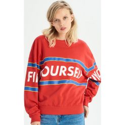 Bluza z kolorowym nadrukiem - Czerwony. Czerwone bluzy z nadrukiem damskie marki Sinsay, l. Za 49,99 zł.
