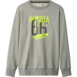 Bluza dresowa bonprix jasnoszary melanż z nadrukiem. Szare bluzy chłopięce bonprix, z nadrukiem, z dresówki, bez rękawów, bez kaptura. Za 24,99 zł.