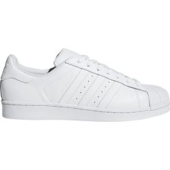 MĘSKIE BUTY ADIDAS SUPERSTAR FOUNDATION (45 1/3). Buty sportowe męskie Adidas, ze skóry, bez zapięcia, do koszykówki, adidas superstar. W wyprzedaży za 269,99 zł.