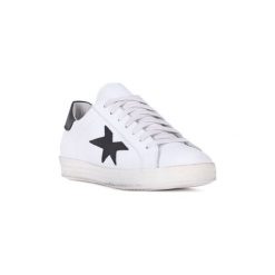 Buty At Go GO VITELLO BIANCO. Białe trampki męskie At Go, bez wzorów, bez zapięcia. Za 469,67 zł.