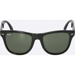 Ray-Ban - Okulary Folding Wayfraer. Czarne okulary przeciwsłoneczne męskie Ray-Ban, z materiału. W wyprzedaży za 439,90 zł.
