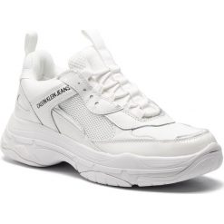 Sneakersy CALVIN KLEIN JEANS - Maya R7797 Bright White. Białe półbuty damskie Calvin Klein Jeans, z jeansu. W wyprzedaży za 519,00 zł.