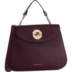 Torebka COCCINELLE - EFA Jalouse E1 EFA 55 01 01 Plum V21. Fioletowe torebki klasyczne damskie Coccinelle, bez wzorów, ze skóry, klasyczne, na ramię, bez dodatków. Za 1399,00 zł.