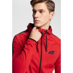 Bluza funkcyjna męska 4Hills BLMF200A - czerwony. Czerwone bluzy męskie marki 4f, m, bez wzorów, z dzianiny, z kapturem, bez rękawów, bez kaptura. Za 199,99 zł.