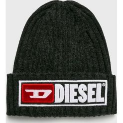 Diesel - Czapka. Szare czapki męskie Diesel, na zimę, bez wzorów, z bawełny. W wyprzedaży za 129,90 zł.