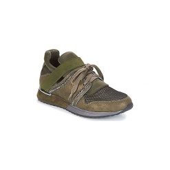 Buty Elue par nous DEGAT. Zielone trampki i tenisówki damskie marki Elue par nous, bez wzorów, bez zapięcia. Za 175,20 zł.
