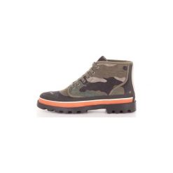 Buty Valentino Garavani MY2S0966AWS. Zielone trampki męskie Valentino Garavani, bez wzorów, bez zapięcia. Za 856,71 zł.