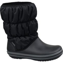 Crocs Winter Puff Boot W 14614-070. Czarne klapki damskie Crocs, bez wzorów, z nylonu, bez obcasa. W wyprzedaży za 219,99 zł.