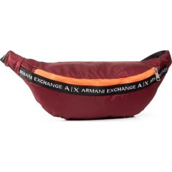 Saszetka nerka ARMANI EXCHANGE - 952234 0P297 00176 Burgundy. Pomarańczowe nerki damskie Armani Exchange, bez wzorów, z materiału, młodzieżowe, bez dodatków. W wyprzedaży za 249,00 zł.