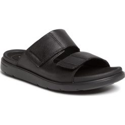 Sandały CLARKS - UnWilmore Part 261486587 Black Leather. Czarne klapki męskie Clarks, ze skóry, bez zapięcia. Za 429,00 zł.
