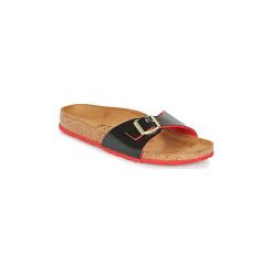 Klapki Birkenstock MADRID. Czarne klapki damskie Birkenstock, bez wzorów, bez obcasa. Za 207,20 zł.