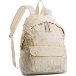 Plecak EASTPAK - Padded Pak'r EK620 Superb White Marble 17R. Białe plecaki męskie Eastpak, sportowe. W wyprzedaży za 169,00 zł.