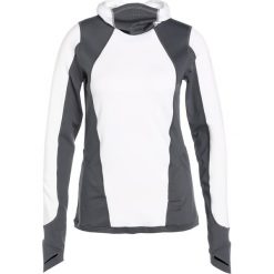 Under Armour REACTOR RUN BALACLAVA Koszulka sportowa white. Białe bluzki sportowe damskie marki Under Armour, xs, z elastanu. W wyprzedaży za 377,10 zł.