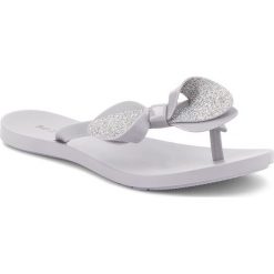 Japonki ZAXY - Fresh Trip Fem 82452 Grey 24542 AA285122 02064. Szare klapki damskie Zaxy, bez wzorów, z tworzywa sztucznego, bez obcasa. W wyprzedaży za 79,00 zł.
