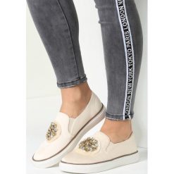 Beżowe Slip On Here We Go Again. Brązowe trampki damskie slip on vices. Za 59,99 zł.