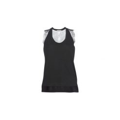 Topy na ramiączkach / T-shirty bez rękawów Molly Bracken MOLLIOTESSE. Czarne bluzki damskie marki Molly Bracken, s, bez wzorów, bez kołnierzyka. Za 149,00 zł.