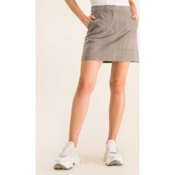 Spódnica trapezowa MAX&Co. 71040119. Czarne spódniczki damskie MAX&Co., bez wzorów, z elastanu, mini, trapezowe. W wyprzedaży za 349,00 zł.
