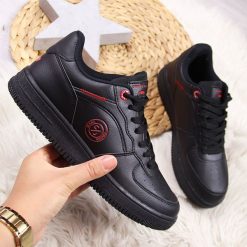 Buty sportowe damskie czarne Cross Jeans - czarny. Czarne buty sportowe damskie Cross Jeans, bez wzorów, z jeansu, sportowe. Za 113,99 zł.