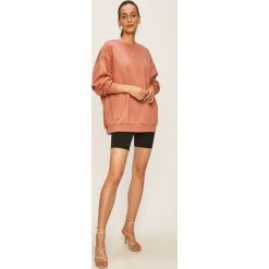 Adidas Originals - Bluza. Różowe bluzy damskie adidas Originals, z aplikacjami, z bawełny, z długim rękawem, długie, bez kaptura. Za 249,90 zł.