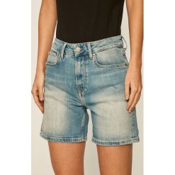 Pepe Jeans - Szorty Mary. Niebieskie szorty damskie Pepe Jeans, bez wzorów, z elastanu, casualowe, z podwyższonym stanem. W wyprzedaży za 139,90 zł.