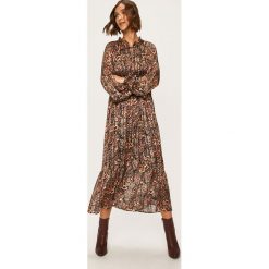 Answear - Sukienka. Sukienki damskie ANSWEAR, na co dzień, s, w kwiaty, z poliesteru, casualowe, bez kołnierzyka, z długim rękawem, długie, maxi, proste. W wyprzedaży za 179,90 zł.