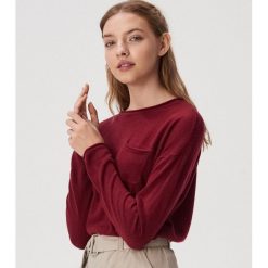 Gładki sweter z kieszenią - Bordowy. Czerwone swetry damskie Sinsay, s, bez wzorów, bez rękawów, bez kaptura. Za 39,99 zł.