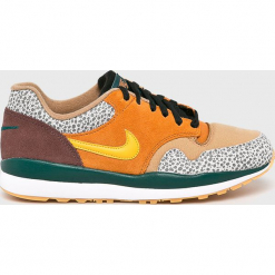 Nike Sportswear - Buty Air Safari. Różowe halówki męskie Nike Sportswear, z gumy, na sznurówki. W wyprzedaży za 379,90 zł.