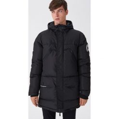 Parka z naturalnym puchem - Czarny. Czarne parki męskie House, s, bez wzorów, z puchu, bez kaptura. Za 449,99 zł.