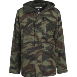 Kurtki sportowe męskie: Burton COVERT Kurtka snowboardowa brush camo