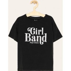 Pepe Jeans - T-shirt dziecięcy Cali 128-180 cm. Czarne bluzki dziewczęce Pepe Jeans, z nadrukiem, z bawełny, z okrągłym kołnierzem, z krótkim rękawem, krótkie, bez kaptura. Za 129,90 zł.