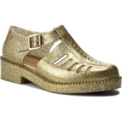 Półbuty MELISSA - Aranha 79 16 Ad 31902 Glass Silver Glitter 03586. Żółte półbuty damskie Melissa, bez wzorów, z tworzywa sztucznego, eleganckie, bez obcasa, na obcasie, bez zapięcia. W wyprzedaży za 149,00 zł.