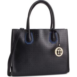 Torebka MONNARI - BAG2280-020 Black With Navy. Czarne torebki klasyczne damskie Monnari, bez wzorów, ze skóry ekologicznej, klasyczne, bez dodatków. W wyprzedaży za 129,00 zł.