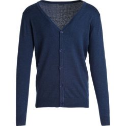 Ciemnoniebieski Kardigan Tomlinson. Niebieskie kardigany męskie Multu, s. Za 54,99 zł.